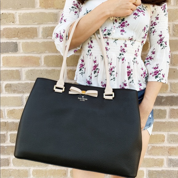 kate spade Handbags - Gaby’sBags👜💕-Kate spade large tote black kate spade Handbags - Gaby’sBags👜💕-Kate spade large tote black